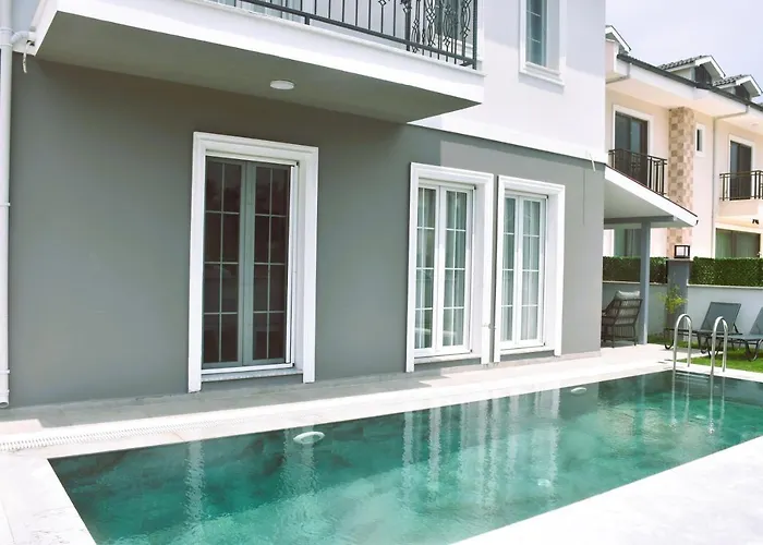 Dalyan Central 4 Bedroom Ensuite Private Villa With Swimming Pool