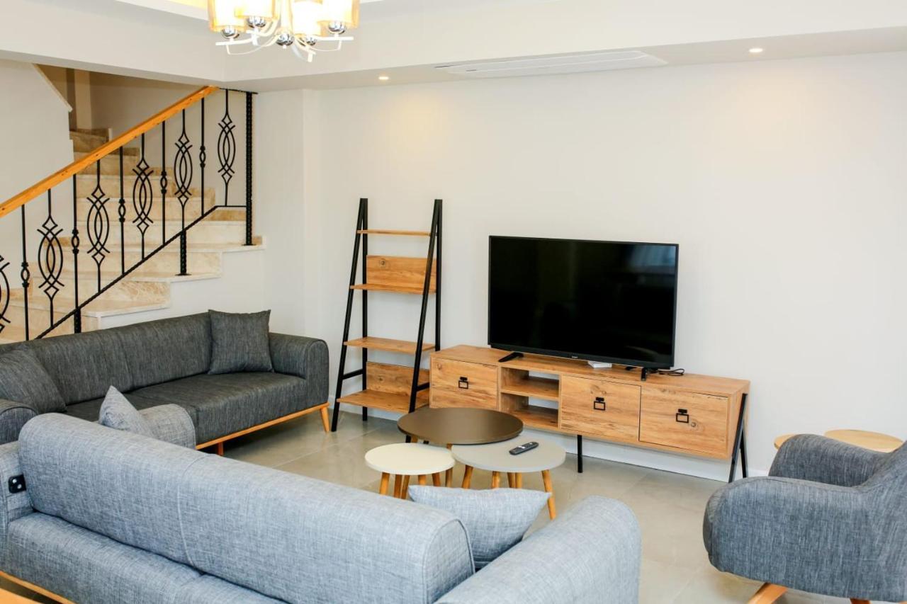 4 Bedroom Ensuite Private With Swimming Pool Вилла *