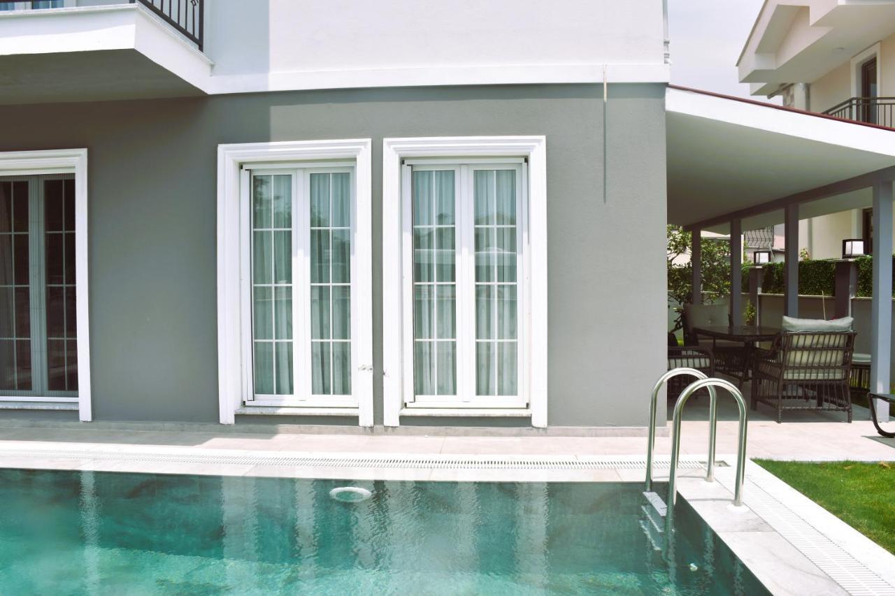 4 Bedroom Ensuite Private With Swimming Pool *